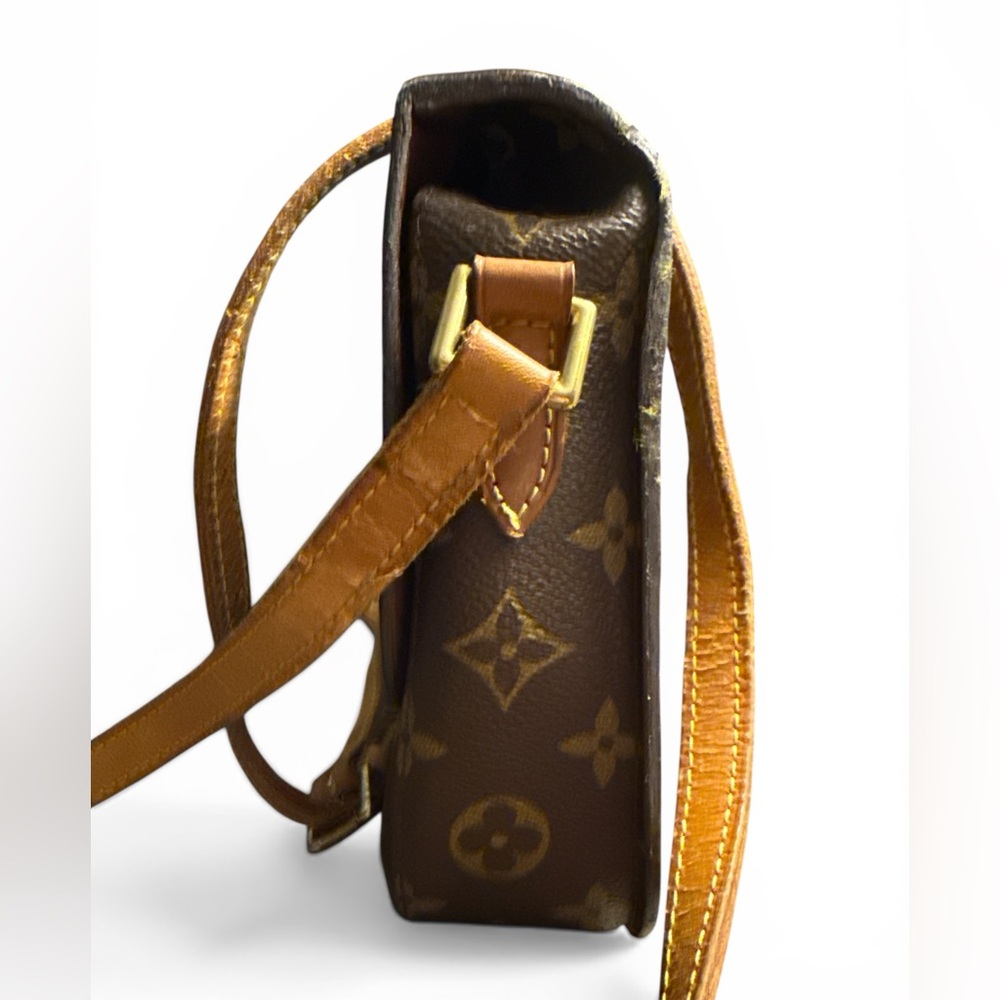 Louis Vuitton St. Cloud MM Monogram Crossbody Bag - Picture 4 of 11